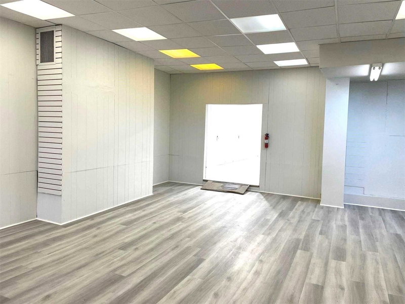 349 Spadina Ave, Toronto, M5T2G6 | Image 3