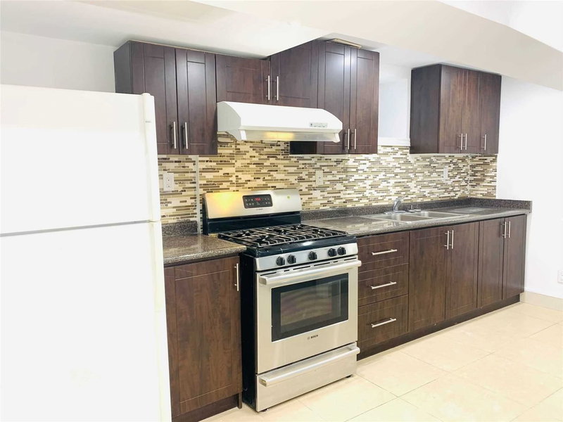 Bsmt - 353 Lansdowne Ave, Toronto, M6H3Y2 | Image 3