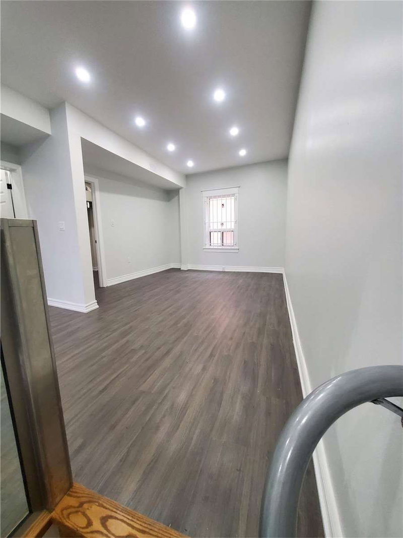 Upper - 3421 Yonge St, Toronto, M4S 2A2 | Image 3