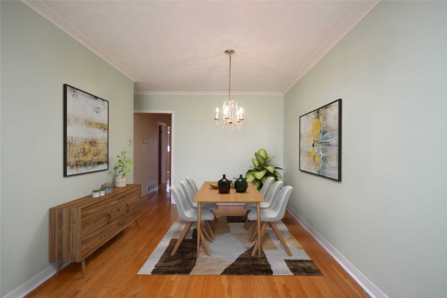 Listing Image 11