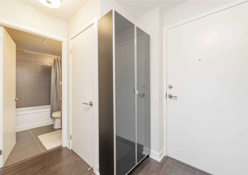 213 - 1205 Queen St W, Toronto, M6K 0B9 | Image 3
