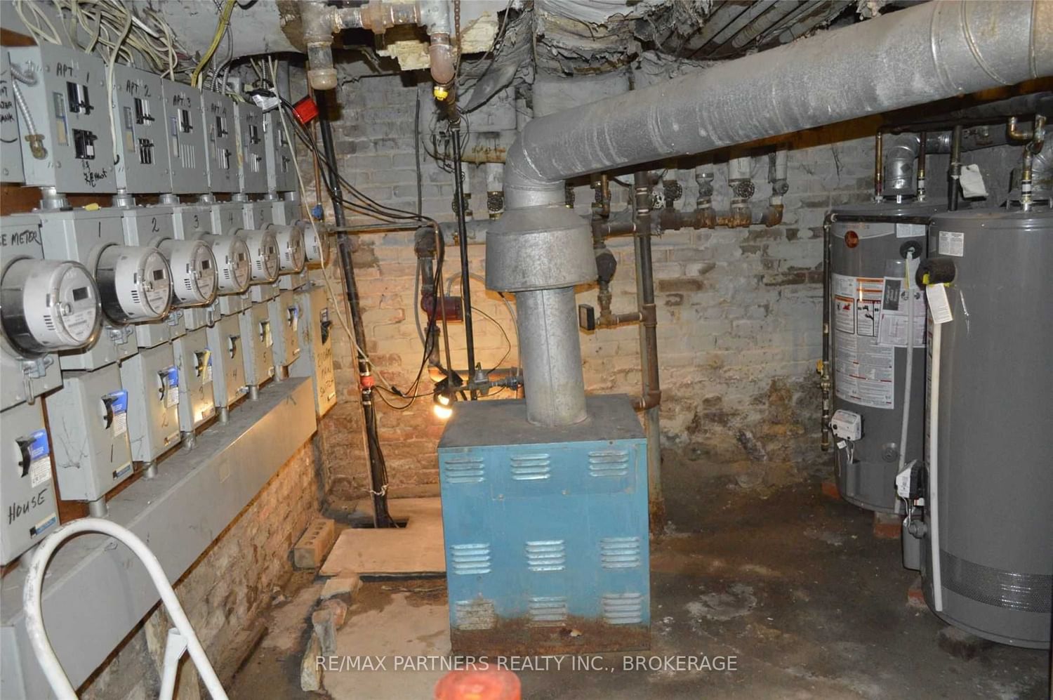 Listing Image 7