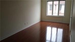 3 English Garden Way, Toronto, M2M 4M4 | Image 2