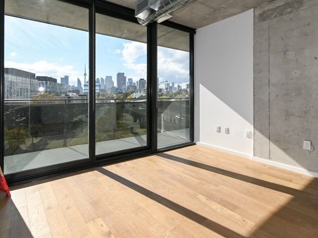 405 - 21 Lawren Harris Sq, Toronto, M5A 0T4 | Image 2