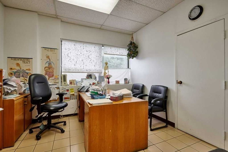 206 - 800 Bathurst St, Toronto, M5R3M8 | Image 3