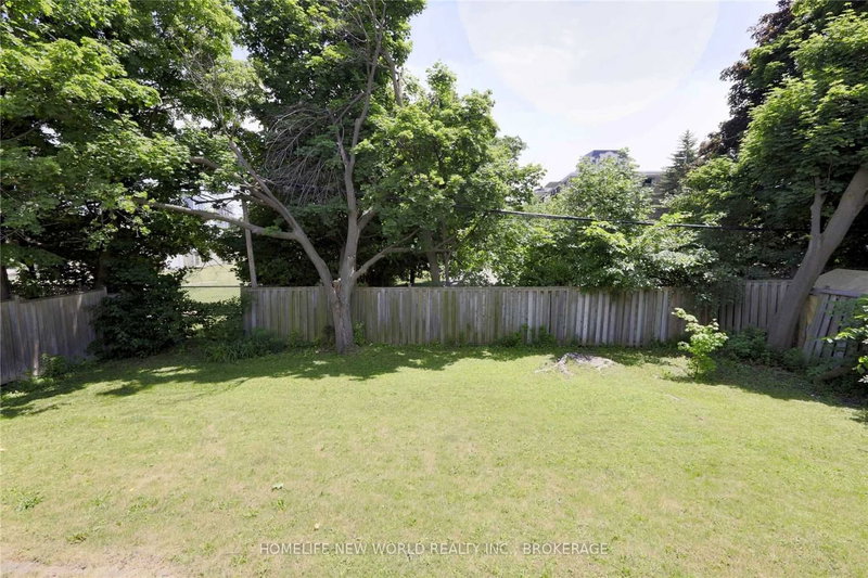 19 Morewood Cres, Toronto, M2K 1L8 | Image 2