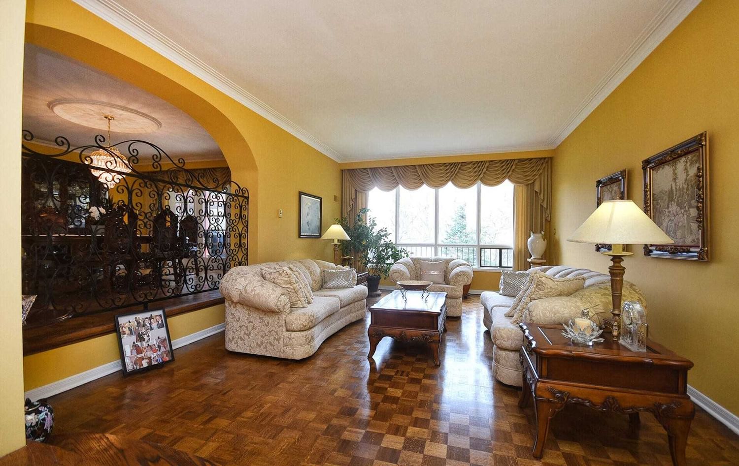 Listing Image 7