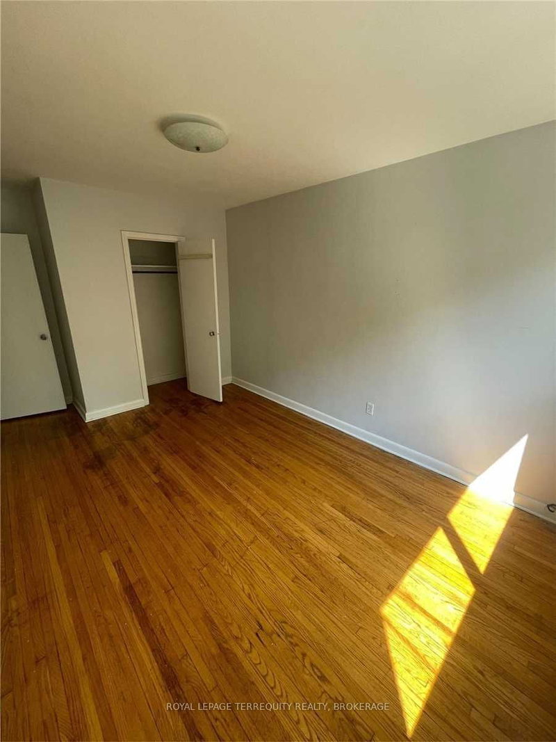 Main - 513 Arlington Ave, Toronto, M6C 3A6 | Image 3