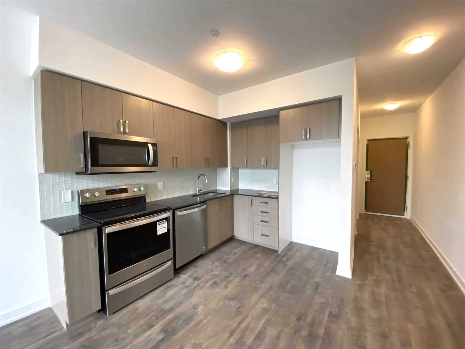 Condo leased at 215-1603 Eglinton Avenue, Toronto, Oakwood Village, M6E 0A1 - MLS: C5658197