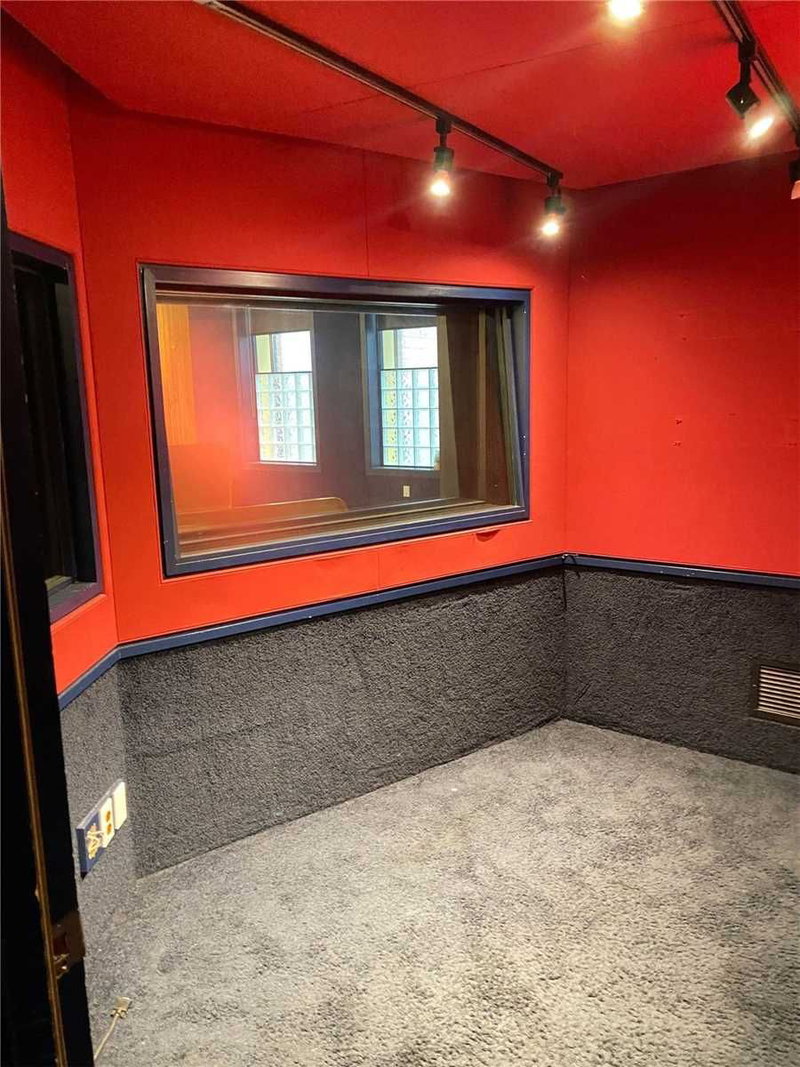 Room1