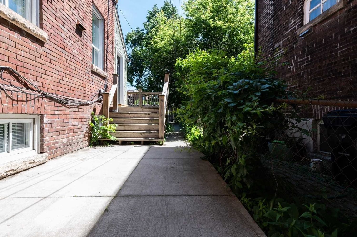 Listing Image 7