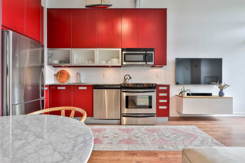 317 - 380 Macpherson Ave, Toronto, M4V3E3 | Image 2