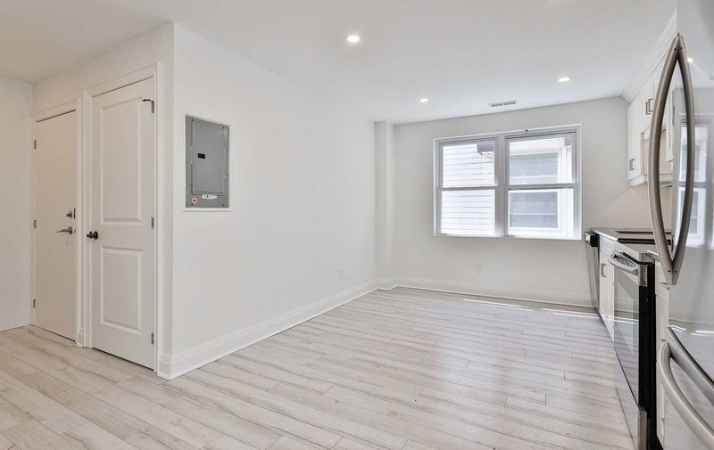 3rd Lvl - 995 Bloor St W, Toronto, M6H1M1 | Image 3