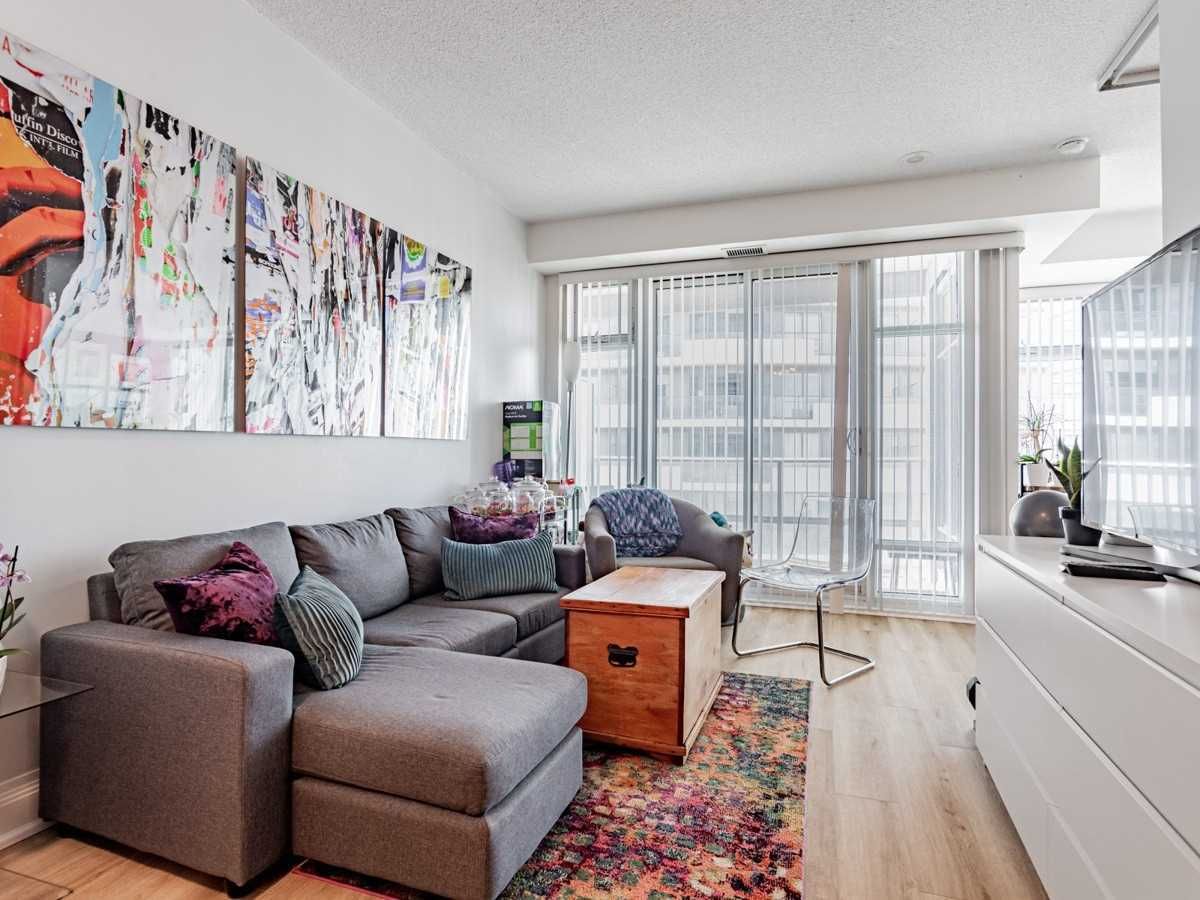 Listing Image 7