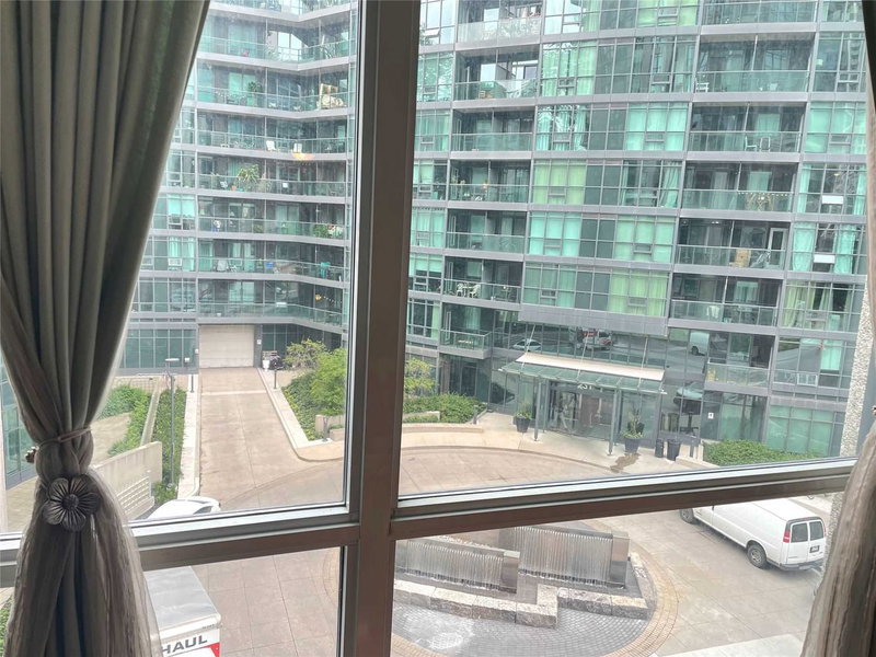 401 - 219 Fort York Blvd, Toronto, M5V1B1 | Image 2