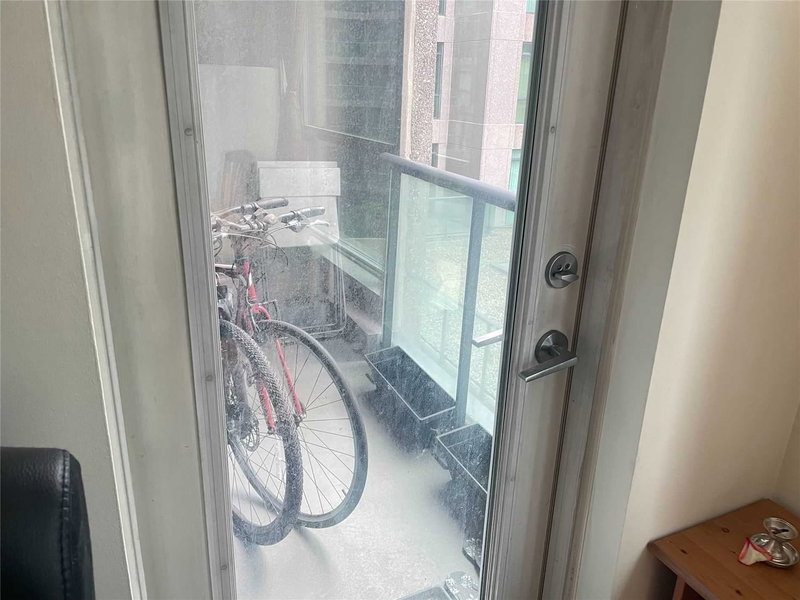 401 - 219 Fort York Blvd, Toronto, M5V1B1 | Image 3