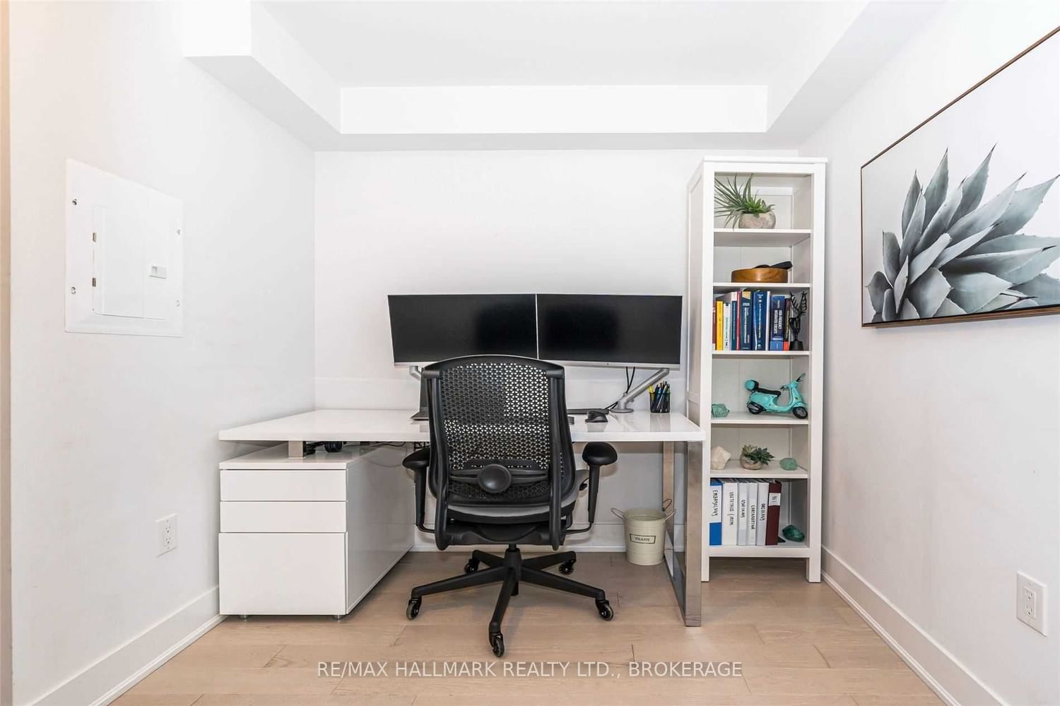Listing Image 7