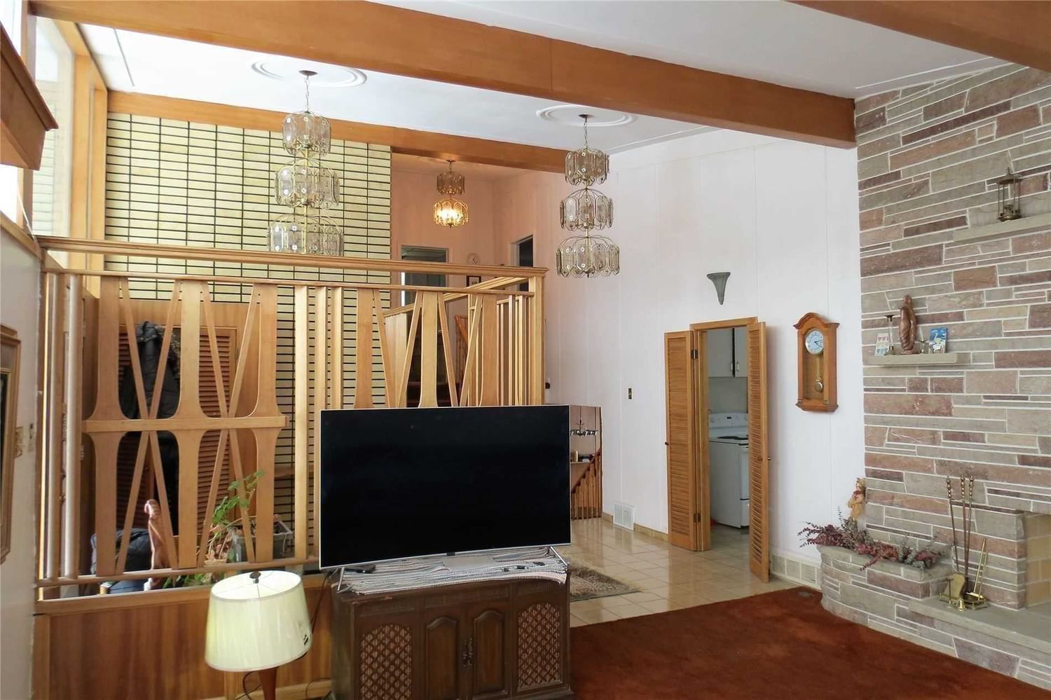 Listing Image 7