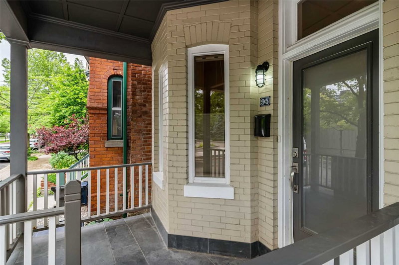 95 Walnut Ave, Toronto, M5V2S1 | Image 2