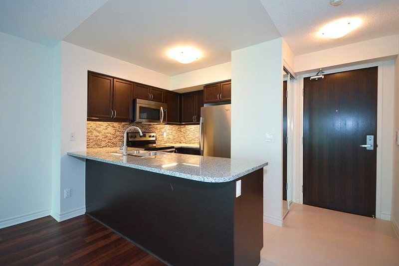 1208 - 19 Grand Trunk Cres, Toronto, M5J 3A3 | Image 3