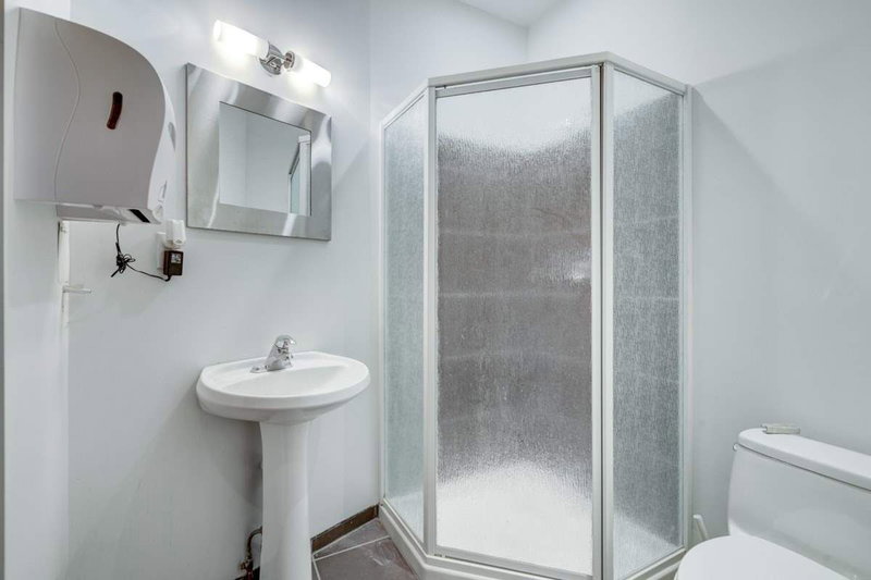 116 Sherbourne St, Toronto, M5A2R2 | Image 2