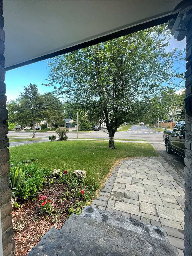 304 Cliffwood Rd N, Toronto, M2H2E5 | Image 3