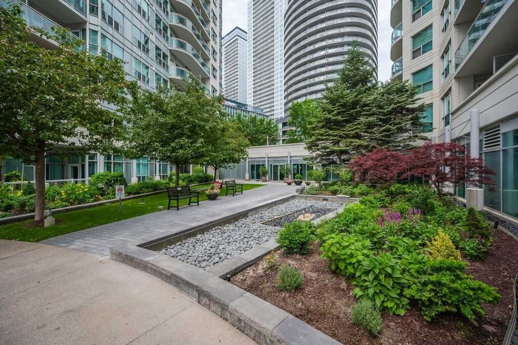 Condo sold at 215-600 Queens Quay, Toronto, Waterfront Communities C1, M5V3M3 - MLS: C5687875