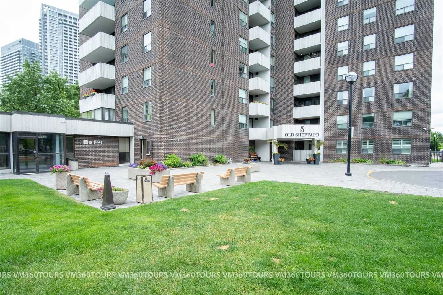 Listing Image 3