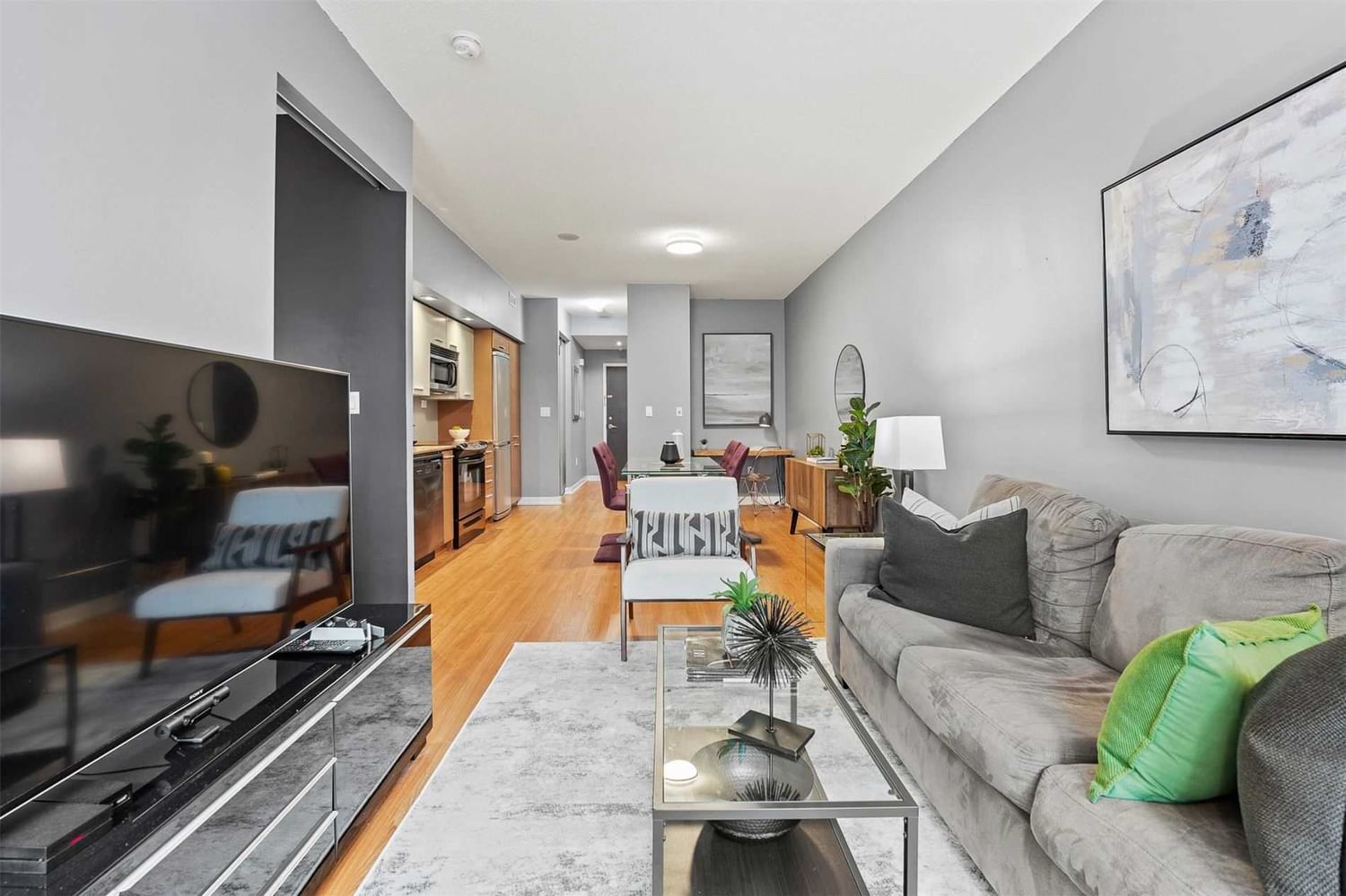 Listing Image 7