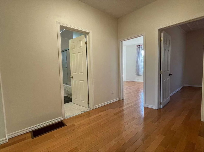 763 Dundas St W, Toronto, M6J 1T9 | Image 2