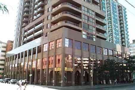 Condo leased at 1102-736 Bay Street, Toronto, Bay Street Corridor, M5G1N6 - MLS: C5697934