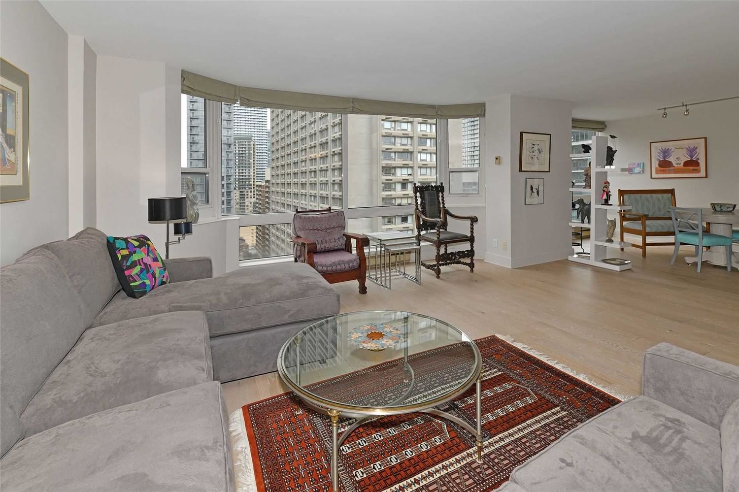Listing Image 7