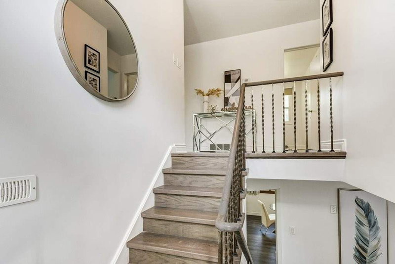 145 Fenn Ave, Toronto, M2P1X8 | Image 3