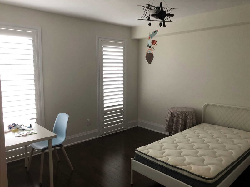 15 Kenneth Wood Cres, Toronto, M2N0K3 | Image 2