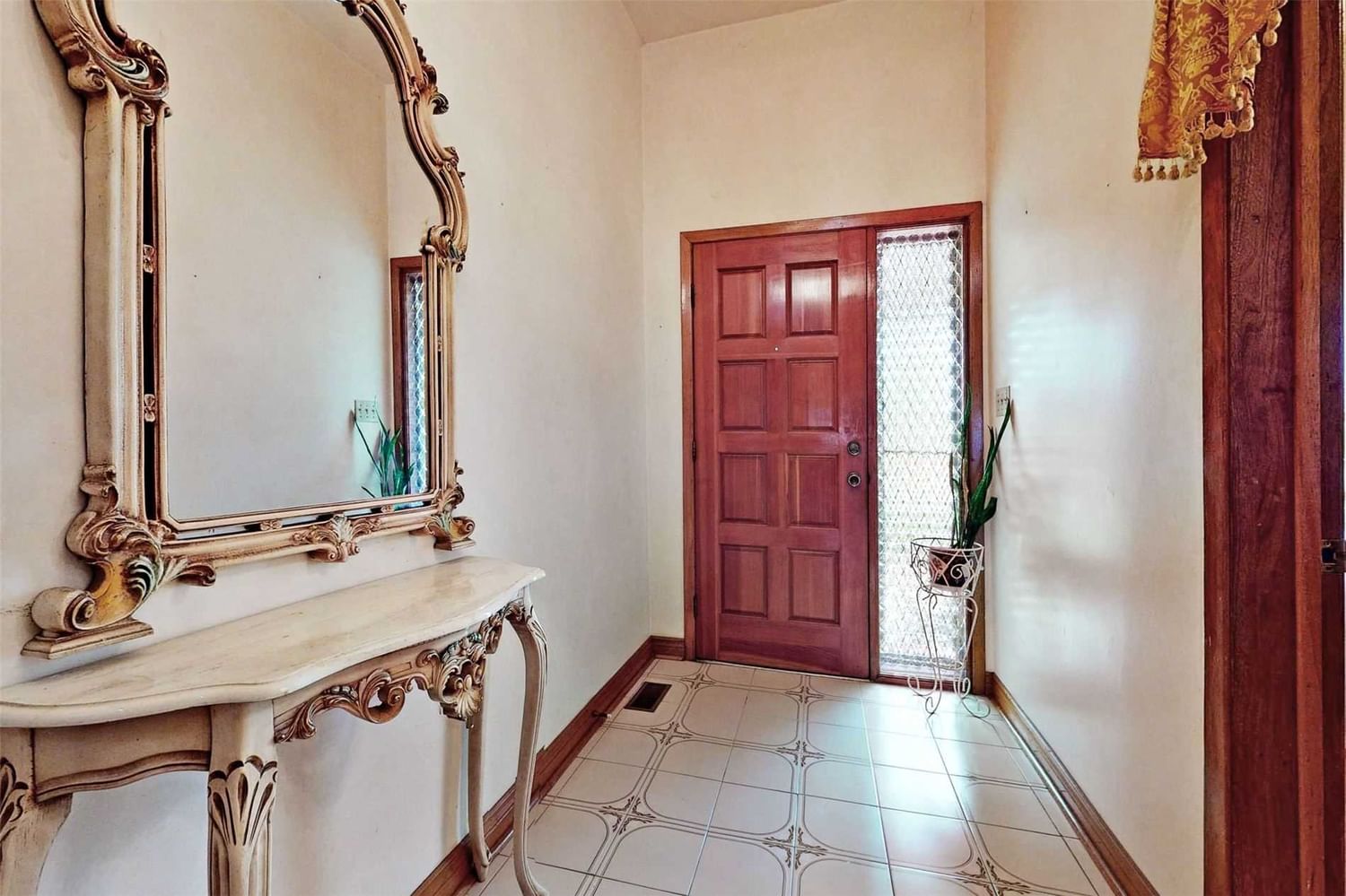 Listing Image 7