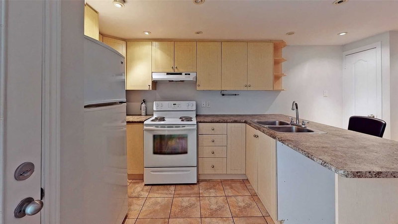 Lower - 41 Gladstone Ave, Toronto, M6K3K7 | Image 3