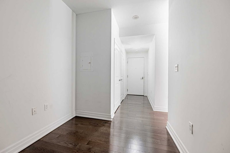 3212 - 8 The Esplanade Ave, Toronto, M5E 0A6 | Image 3