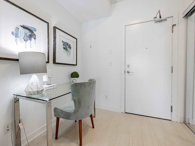 1101 - 20 Bruyeres Mews, Toronto, M5V0G8 | Image 3