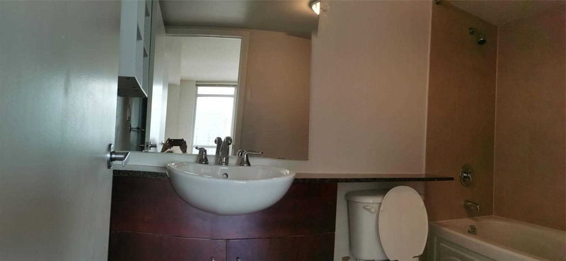 3911 - 397 Front St W, Toronto, M5V3S1 | Image 3