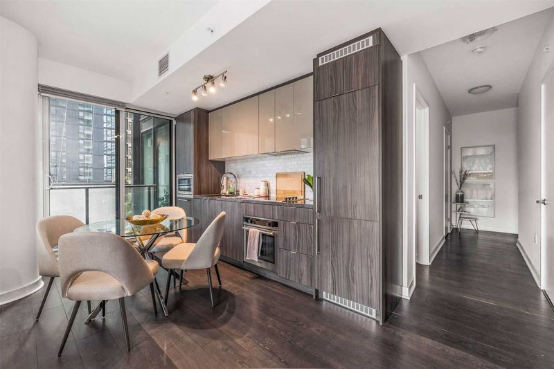 1002 - 125 Blue Jays Way, Toronto, M5V0C4 | Image 3