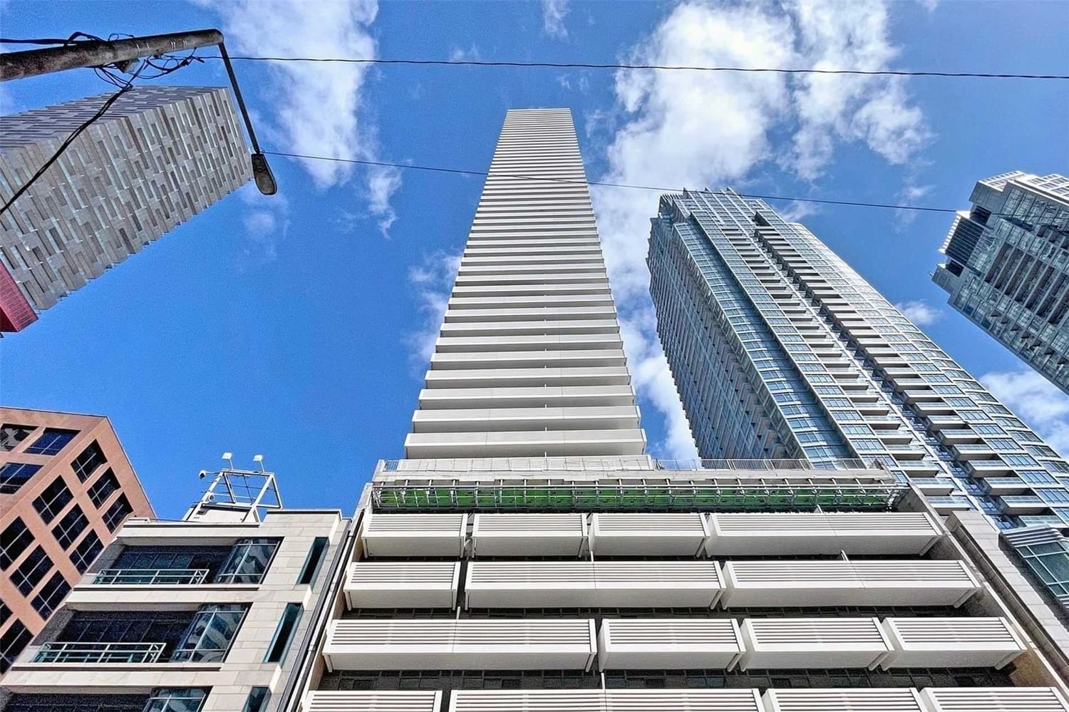 Condo leased at 1709-2221 Yonge Street, Toronto, Mount Pleasant West, M4S2B4 - MLS: C5718449