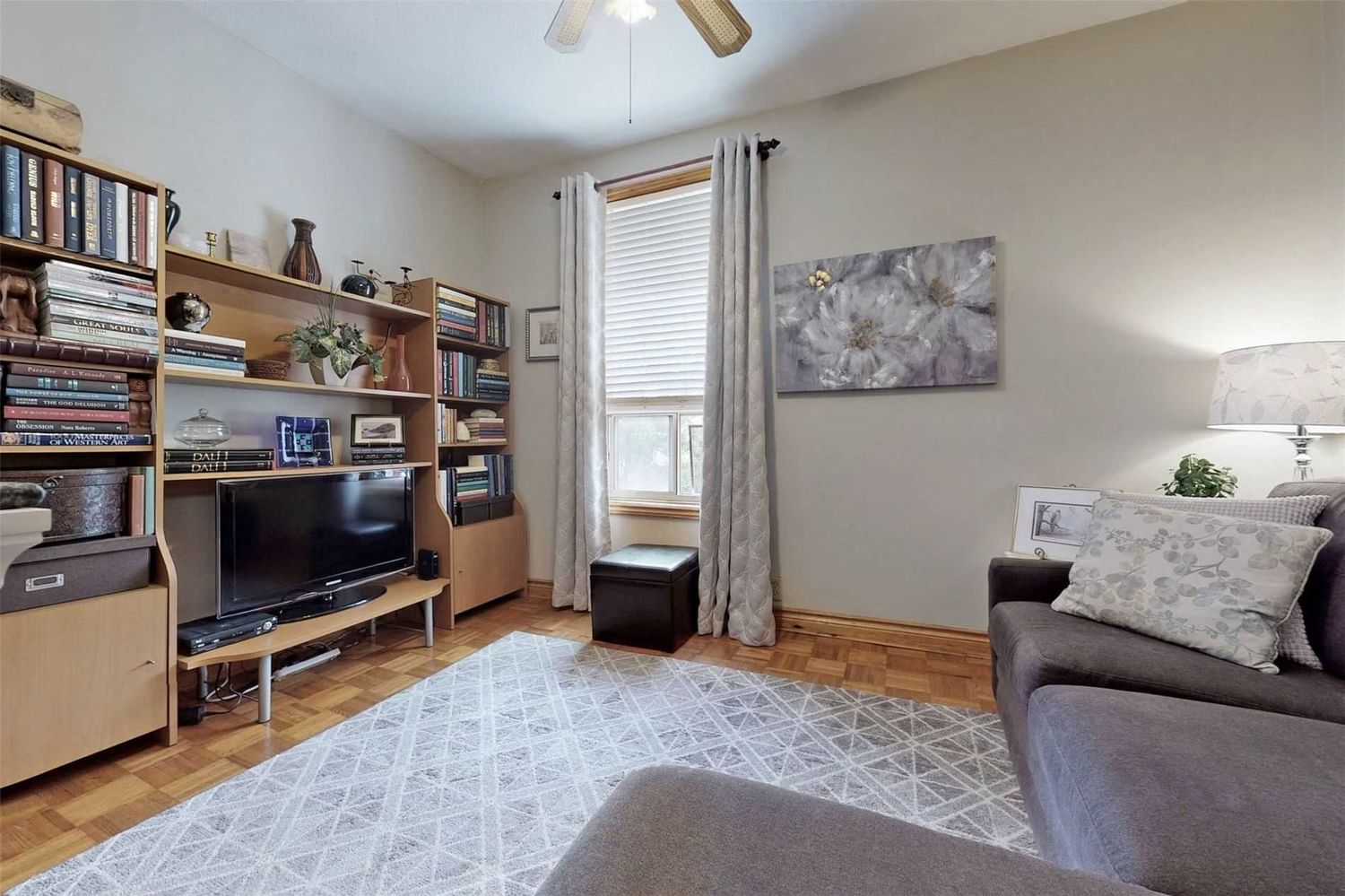 Listing Image 15