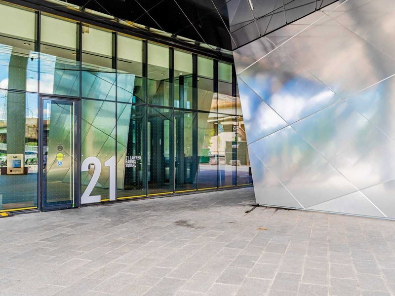 506 - 21 Lawren Harris Sq, Toronto, M5A 0T4 | Image 2
