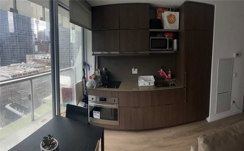 1508 - 197 Yonge St, Toronto, M5B1M4 | Image 3