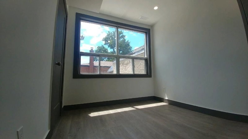 Upper S - 1213 Dundas St W, Toronto, M6J1X3 | Image 2