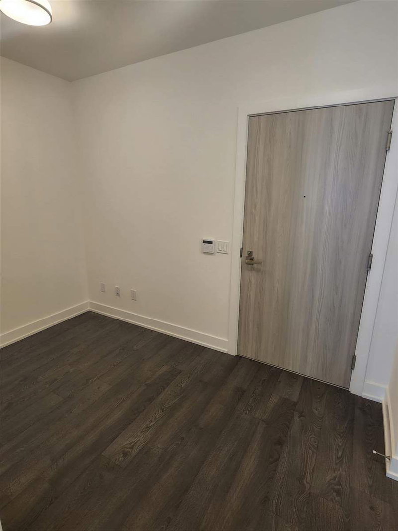 910 - 80 Vanauley St, Toronto, M5T2H9 | Image 2