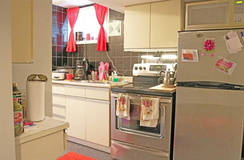 Lower - 332 Homewood Ave, Toronto, M2R2N8 | Image 3