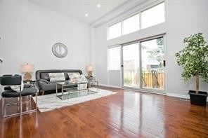 130 Jenny Wren Way, Toronto, M2H2Z2 | Image 3