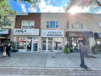 Sale Of Business sold at Main-3223 Yonge Street, Toronto, Ontario, M4N 2L3 - Lawrence Park North - MLS: C5741308