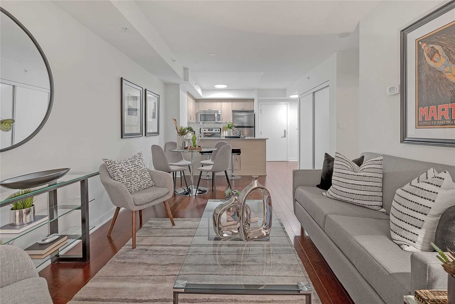 Listing Image 6
